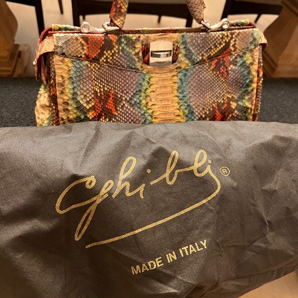 Python Italian ghibli tote bag. - Picture 11 of 11